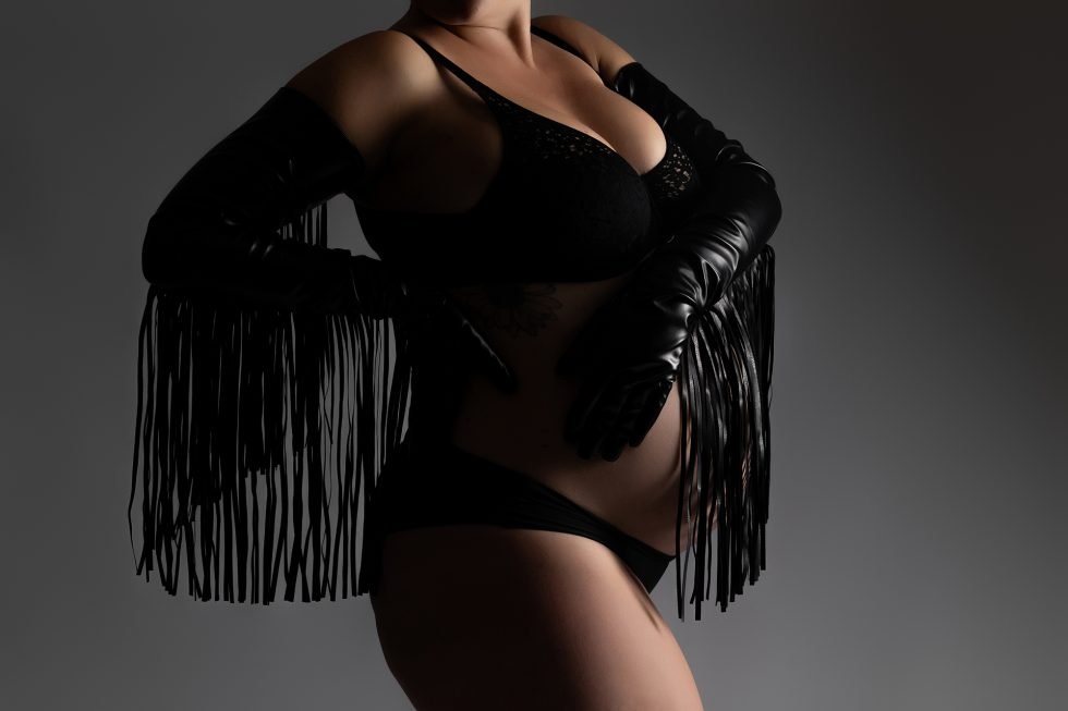 Los primeros días, las primeras sonrisas, los primeros recuerdos... capturados con amor en nuestro estudio en Getafe, Madrid. Déjanos ser parte de tu viaje familiar y transformar cada momento en una obra de arte